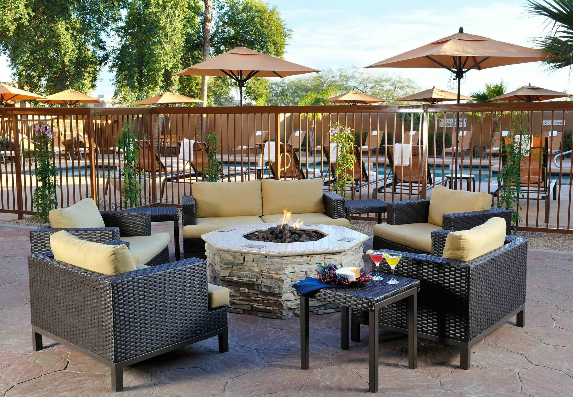 Courtyard Scottsdale North Hotel Exterior foto